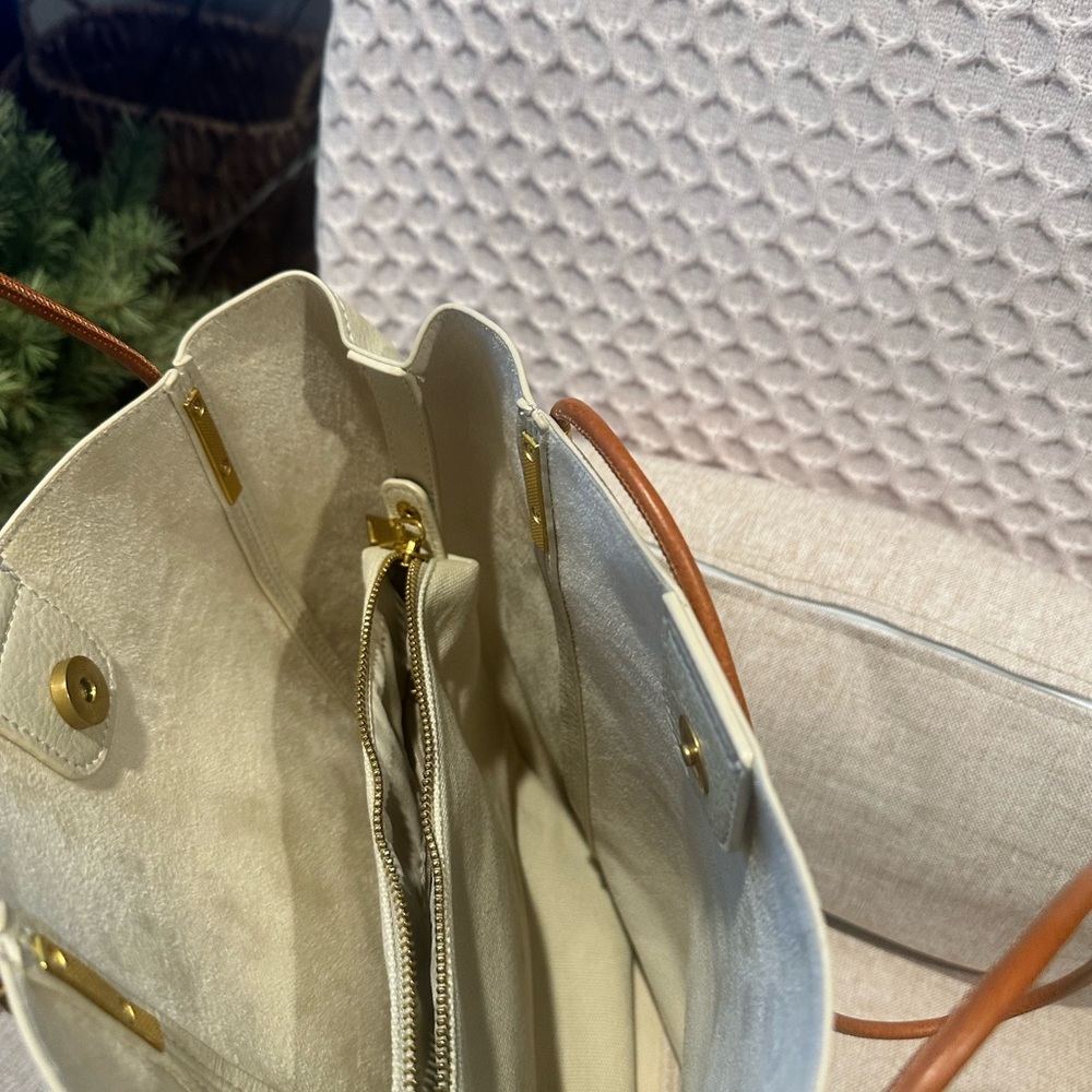Antik Kraft Cream Tote with Tan Handles - Picture 3 of 11